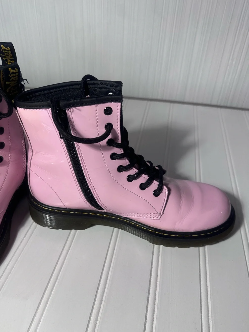 Dr Martens 1460 Glossy Patent leather pink combat boots girls 4